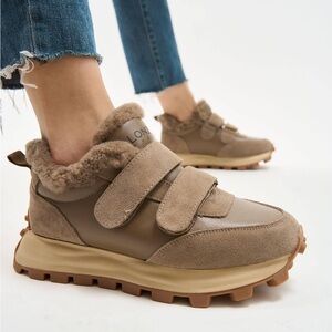 NWT Lonza Bimberi Beige Suede Fur Winter Sneakers